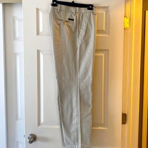Dockers classic D3 khakis, 32 x 32, flat front, straight leg